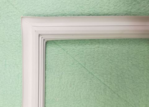 Obrázek z Těsnění dveří mrazáku F44 