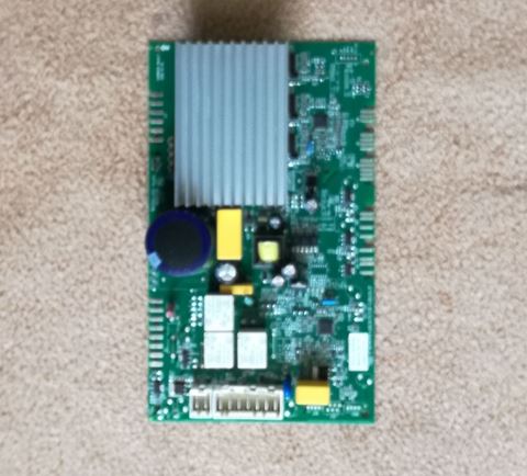 Obrázek z El. karta 32 k naprogramovaná 3PH GEN2 