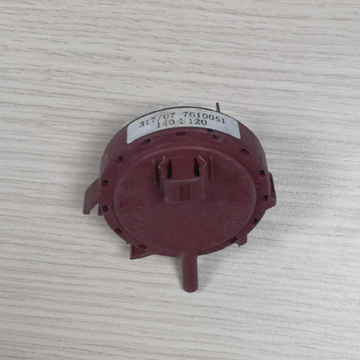 Obrázek Hladinový spínač