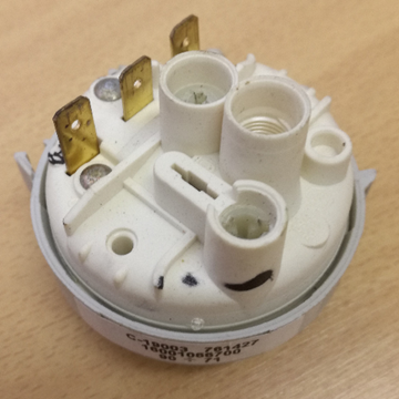 Obrázek Hladinový spínač