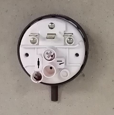 Obrázek z Hladinový spínač 