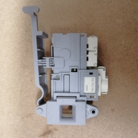 Obrázek z Blokování dveří 