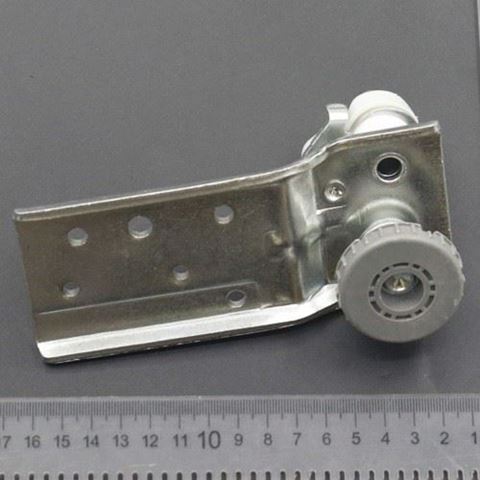 Obrázek z Závěs dveří spodní s nožičkou pravý 